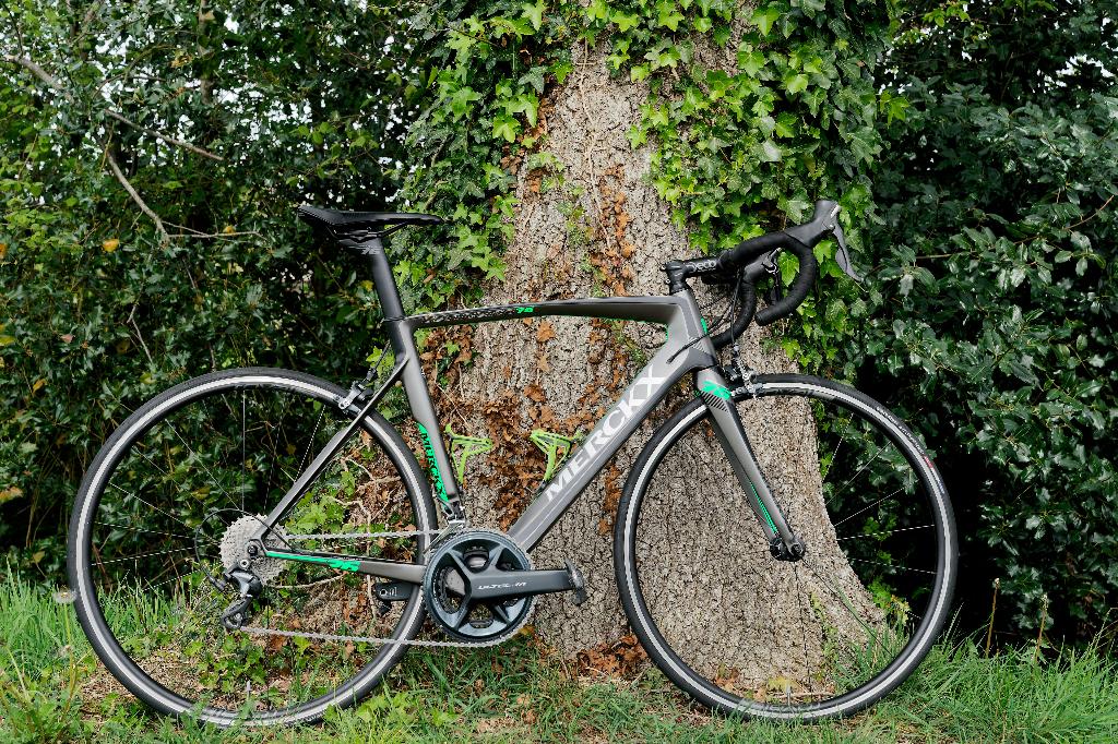 Eddy Merckx San Remo 76 - Full carbon - Ultegra - Frame L, Fietsen en Brommers, Fietsen | Racefietsen, Overige merken, 28 inch