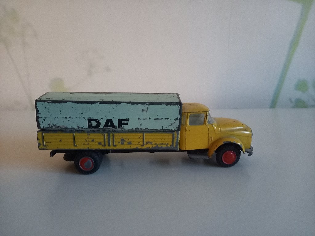 Daf torpedo bakwagen met DAF huifje, Ophalen of Verzenden, Gebruikt, Bus of Vrachtwagen, Lion Toys