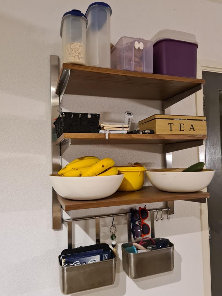 Wandrek met 3 planken en ophanghaken (IKEA), Ophalen of Verzenden, Gebruikt
