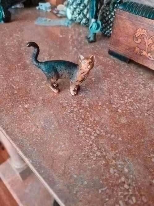Schleich kat poes Bengaal ouder model, Ophalen of Verzenden, Zo goed als nieuw, Hond of Kat, Beeldje of Figuurtje