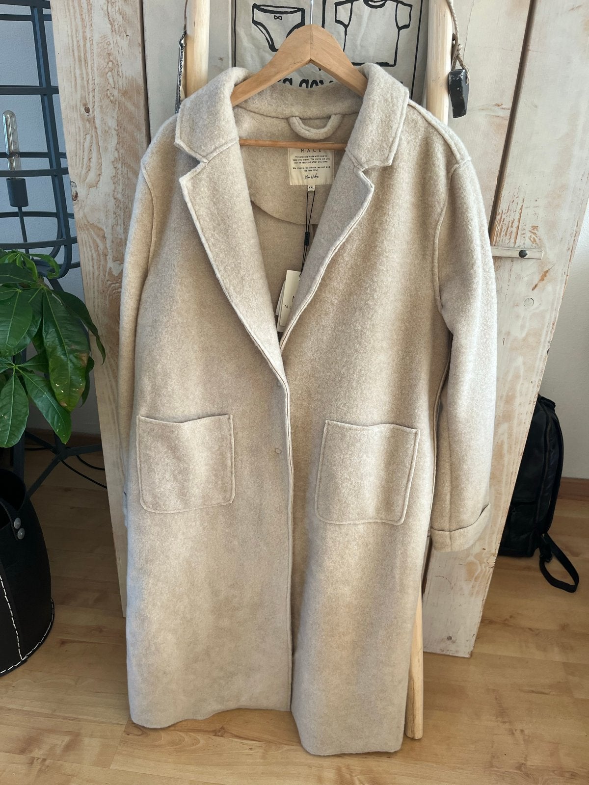 Nieuwe Nukus Mace jas, maat 2XL, met kaartjes, Kleding | Dames, Jassen | Winter, Ophalen of Verzenden, Nieuw, Maat 46/48 (XL) of groter
