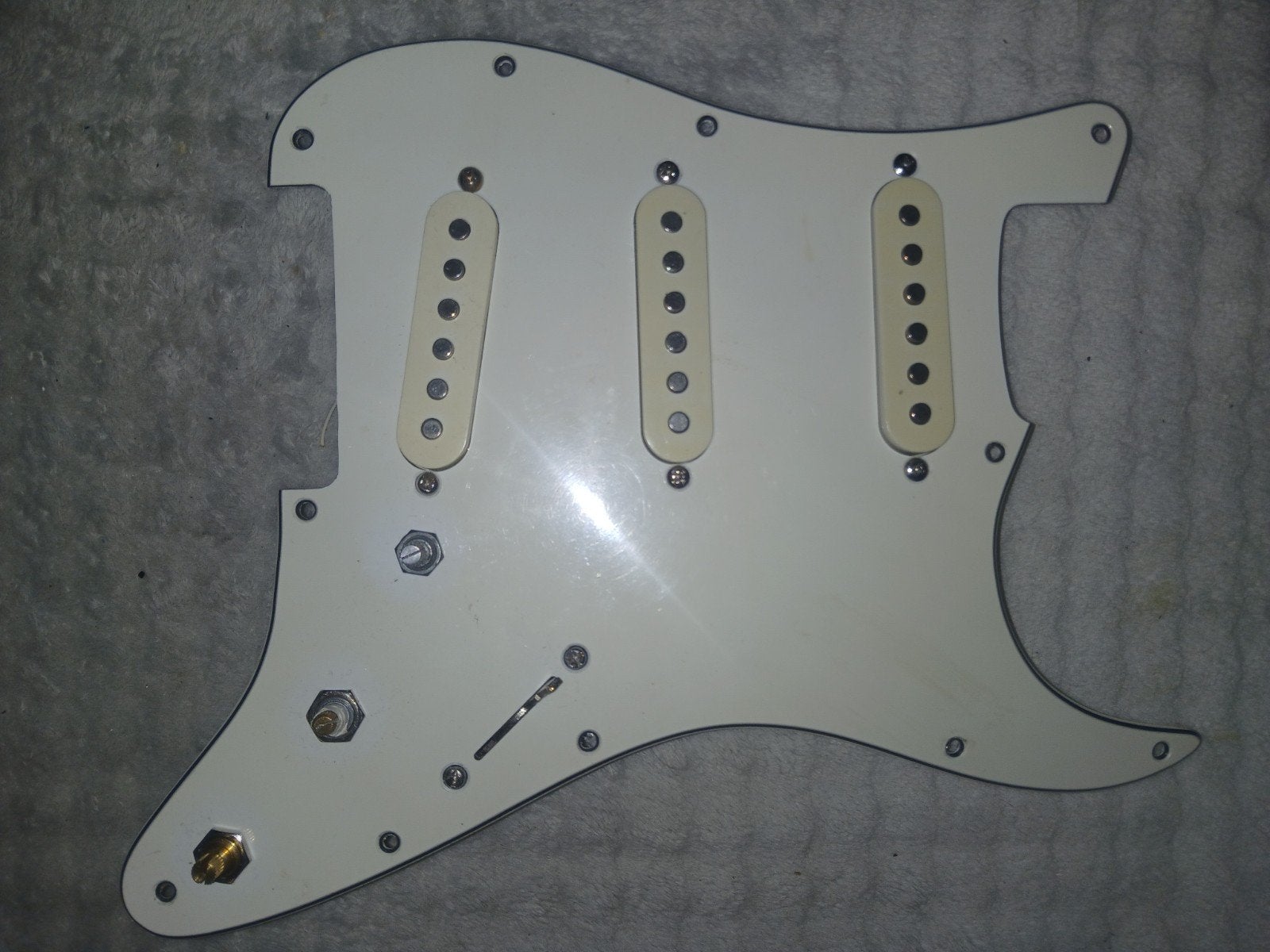 Fender Stratocaster slagplaat met pickups, Muziek en Instrumenten, Ophalen of Verzenden, Elektrische gitaar