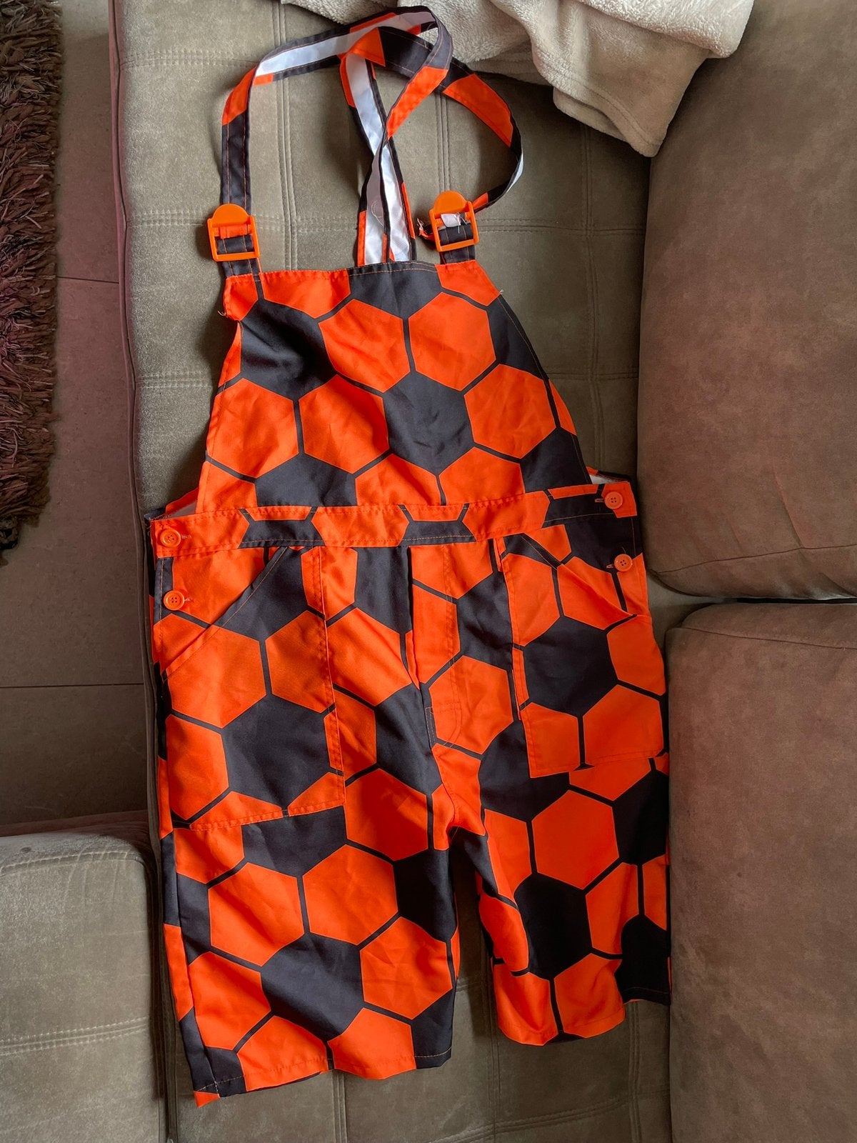 Zwart oranje tuinpak, maat L korte broek, Kleding | Heren, Broeken en Pantalons, Maat 52/54 (L), Holland heros, Oranje, Ophalen of Verzenden