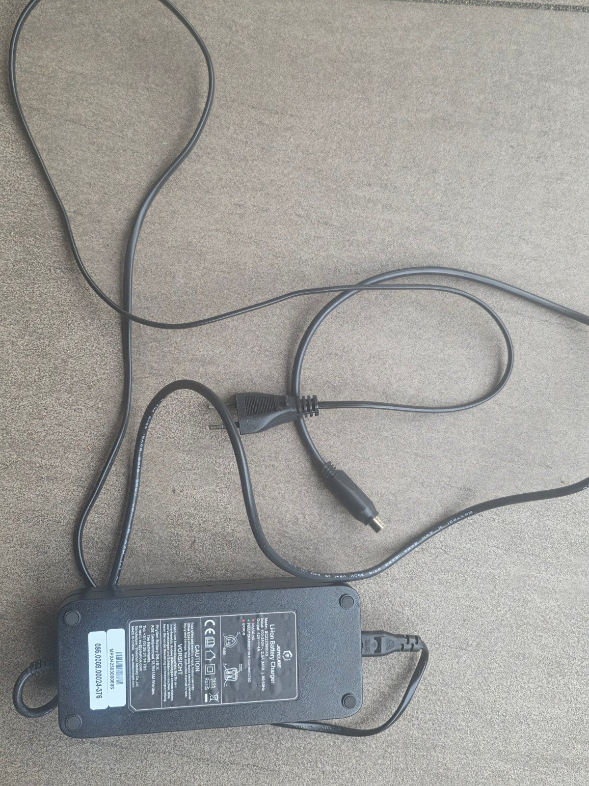 Snellader Joycube 42V 4A voor Cortina fiets  ( ZGAN )