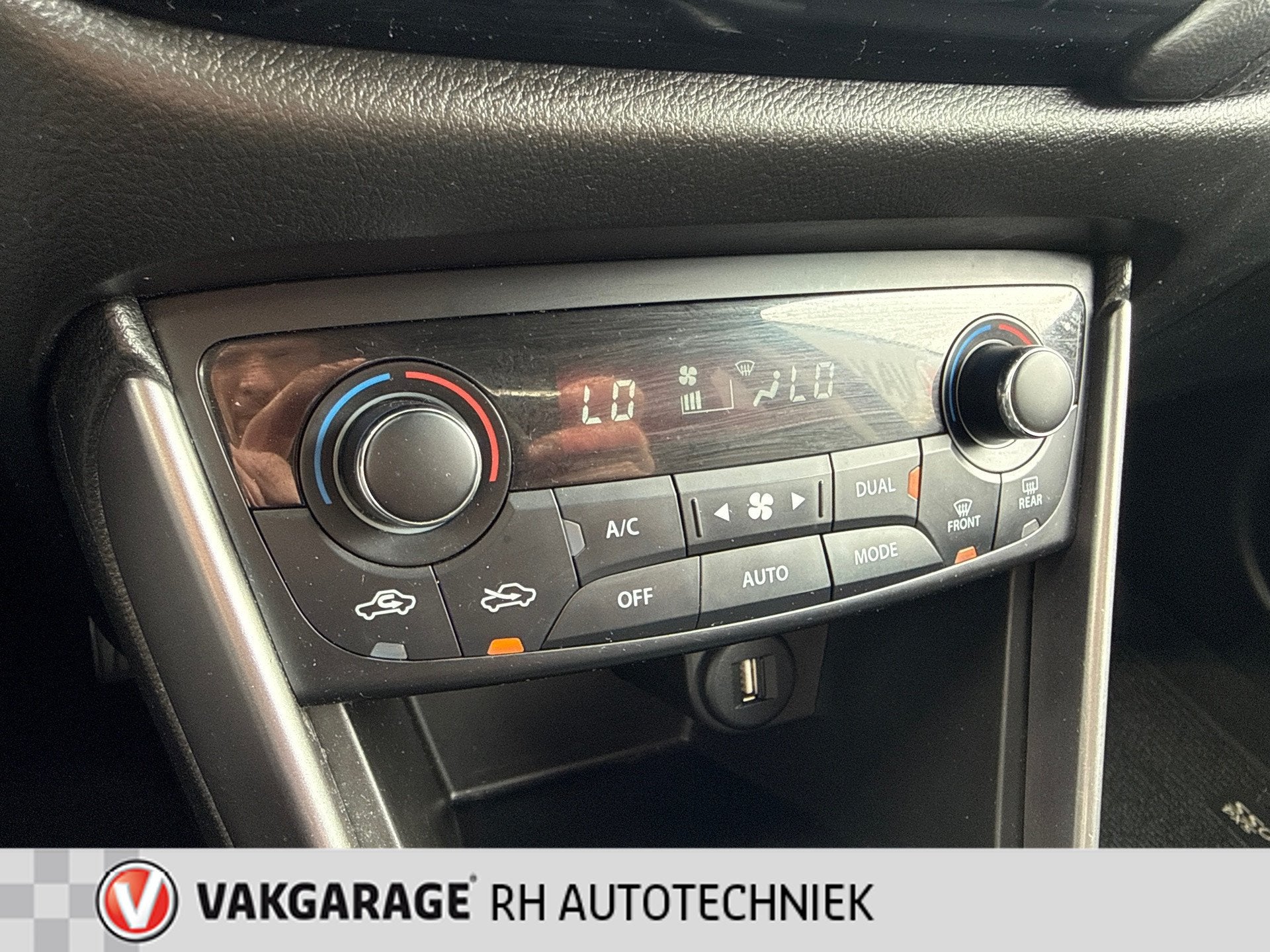 Foto 15 van Suzuki S-Cross 1.4 Boosterjet Style Smart Hybrid