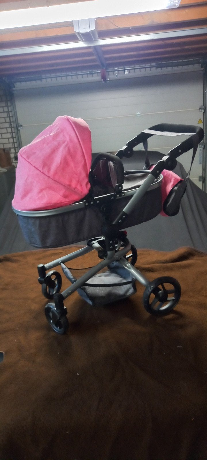 Bandits & Angels poppenwagen roze als nieuw, Ophalen, Zo goed als nieuw, Overige merken, Met reiswieg