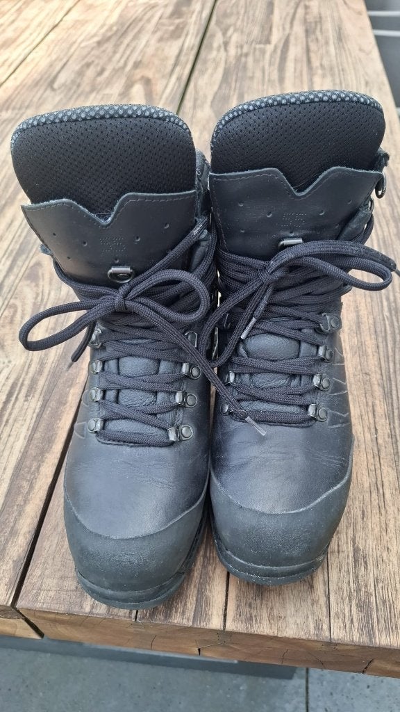 Schoenen, Meindl Zwart, Ophalen of Verzenden, Zo goed als nieuw, Schoenen