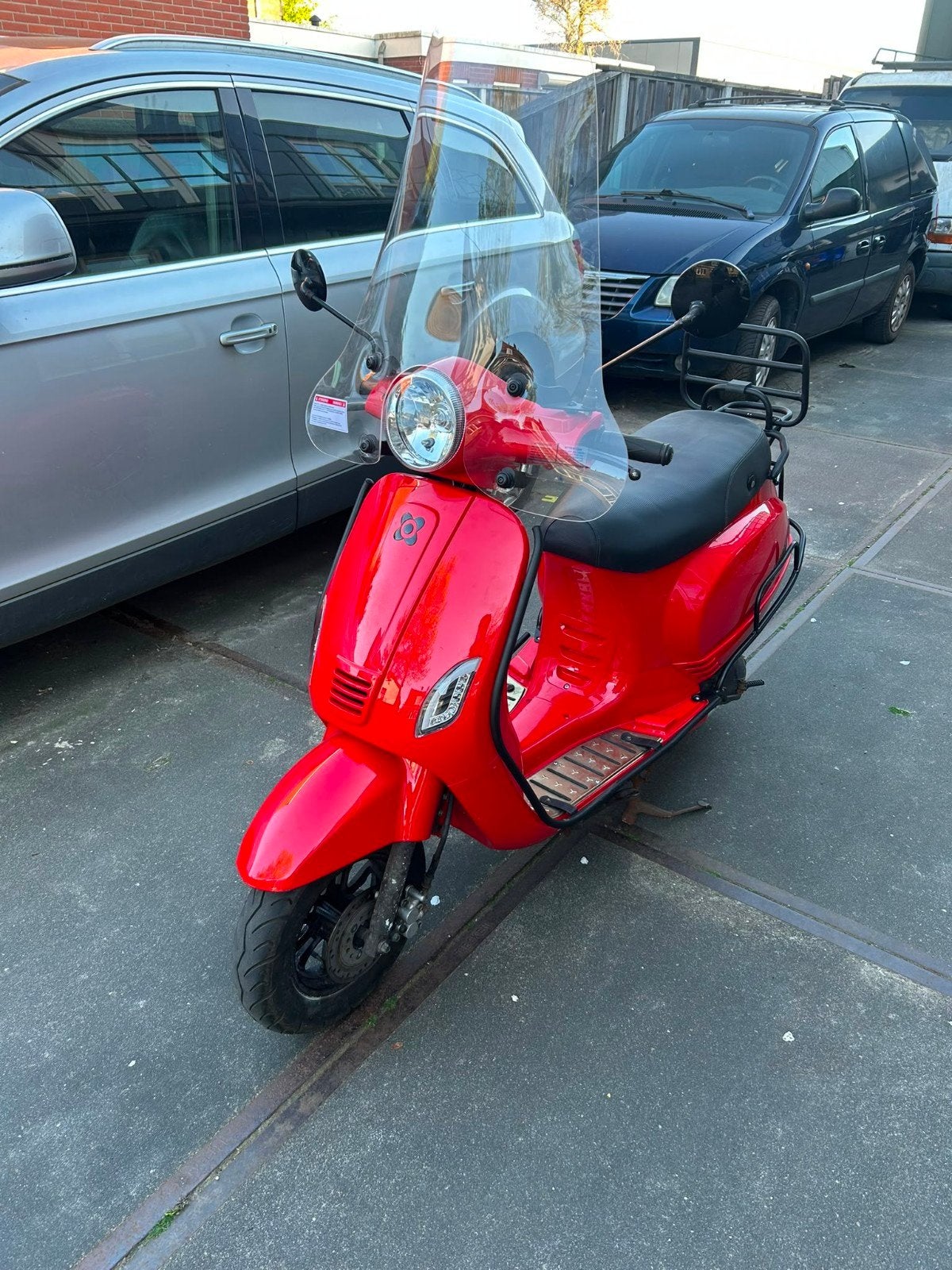 nette Agm vx50 2018  weg is weg!!, Fietsen en Brommers, Snorfietsen en Snorscooters, Zo goed als nieuw, Overige merken, Benzine