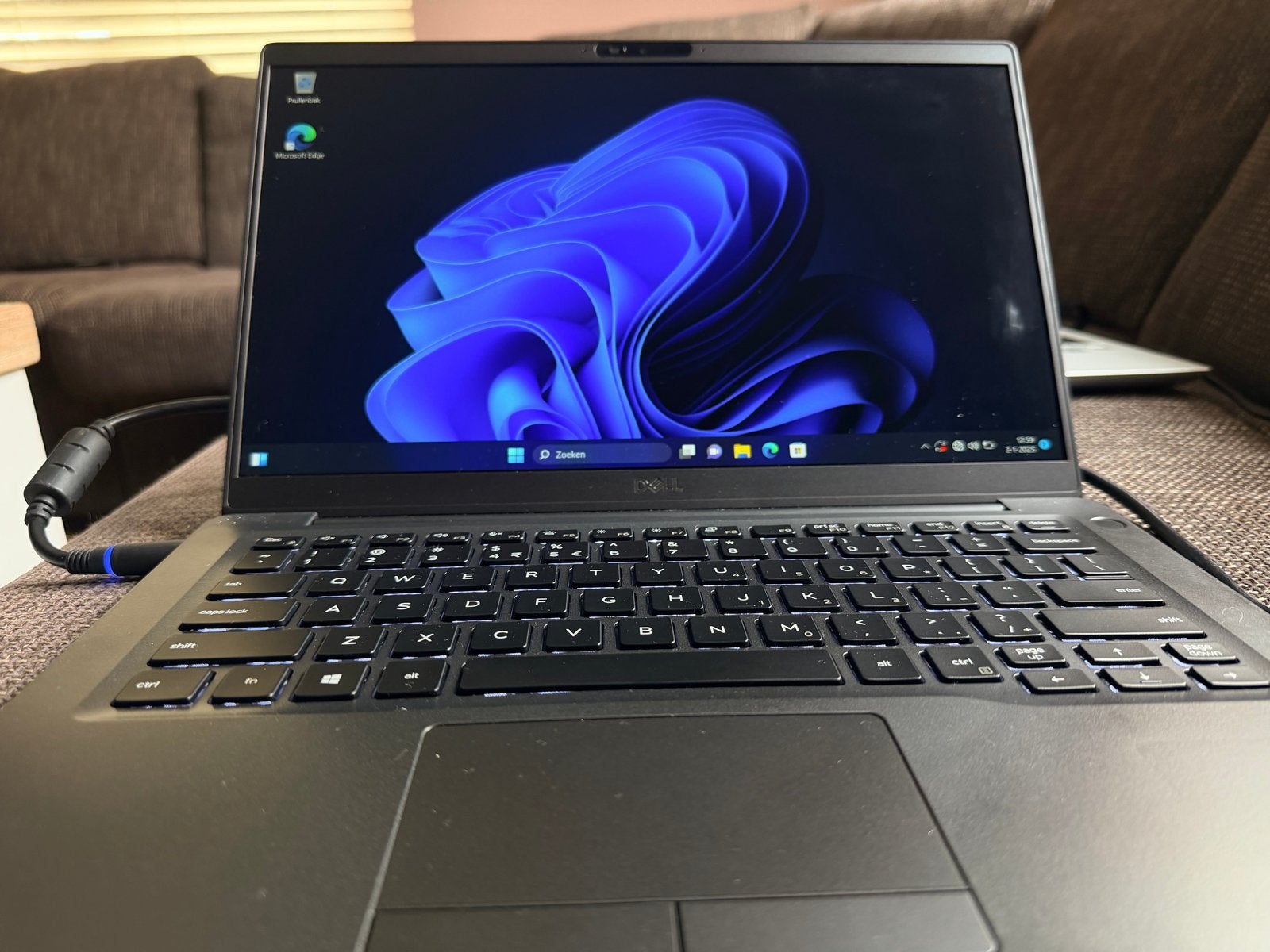 Dell Laptop 2024 - 4K UHD Scherm, 16gb Verlicht Toetsenbord, Computers en Software, Windows Laptops, 2 tot 3 Ghz, Qwerty, 14 inch