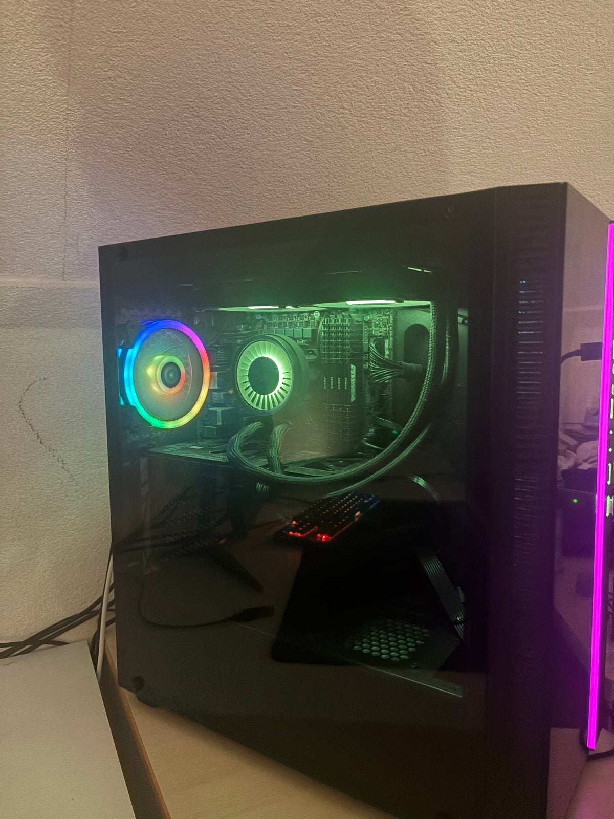 Gaming PC i7 13700kf / RTX 3060 / 32GB ram / 1TB SSD
