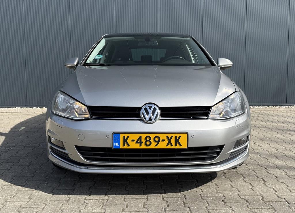 Volkswagen Golf 1.2 TSI Connected Series Airco Pano Cruise, Auto's, Stof, Gebruikt, 4 cilinders, Bedrijf
