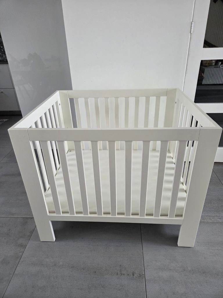 Witte Bobita baby box, Kinderen en Baby's, Boxen, Ophalen of Verzenden, Gebruikt