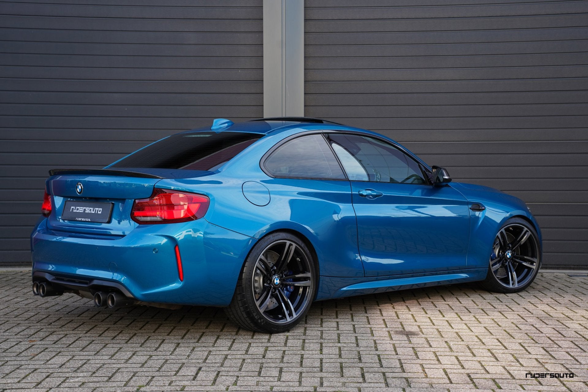 BMW M2 DCT LCI | KW V3 | M-Performance uitlaat | Eventuri |, Dealer onderhouden, Achterwielaandrijving, Gebruikt, Zwart