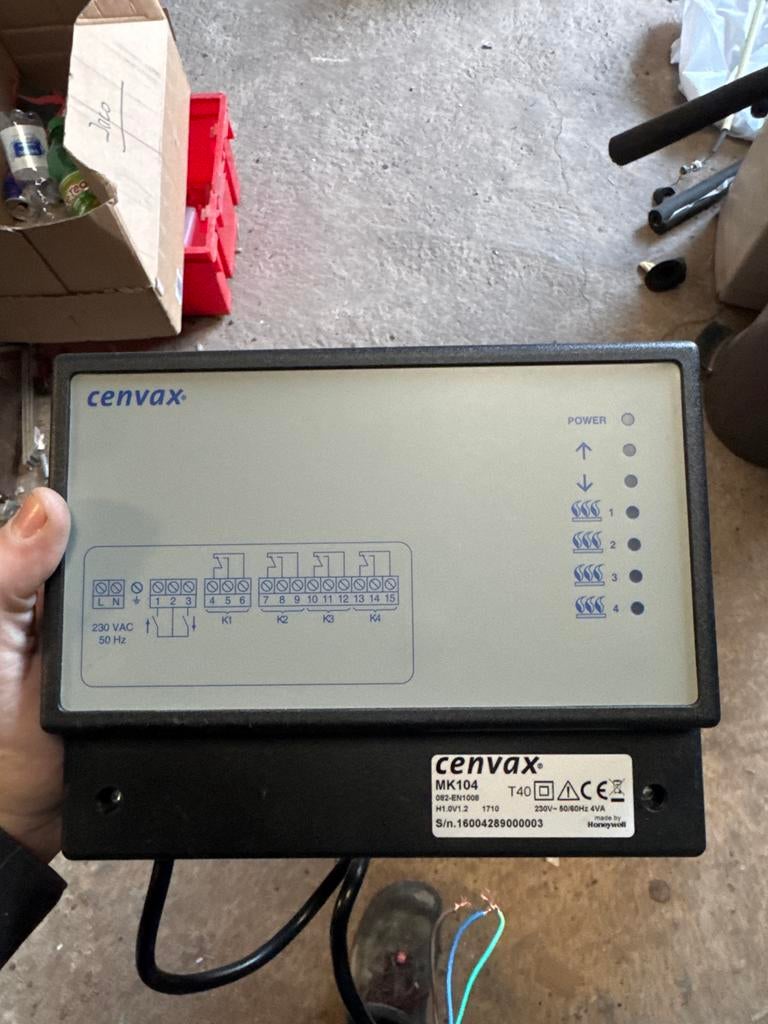 Cenvax cascade regeling, Doe-het-zelf en Verbouw, Elektra en Kabels, Gebruikt, Schakelaar, Ophalen of Verzenden