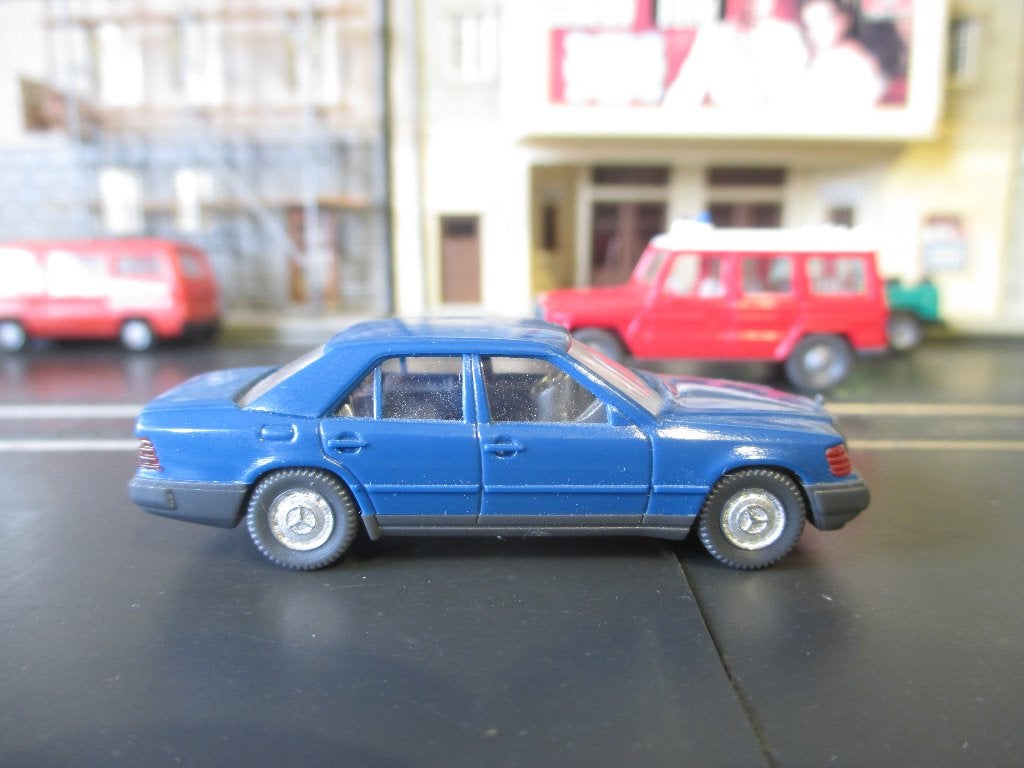 Mercedes Benz W124 260E - Wiking, Ophalen of Verzenden, Zo goed als nieuw, Auto, Wiking