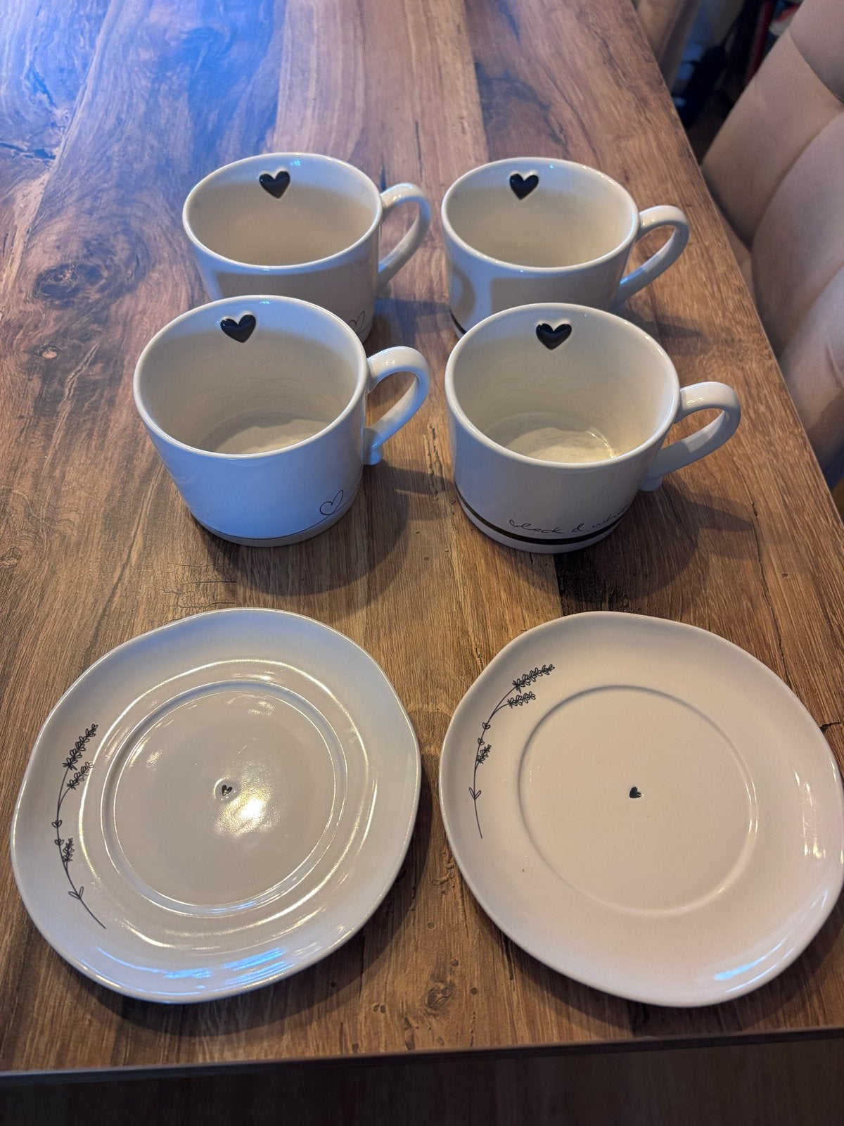 Bastion Collections: 4 koppen en 2 schoteltjes, Gebruikt, Overige merken, Keramiek, Ophalen of Verzenden