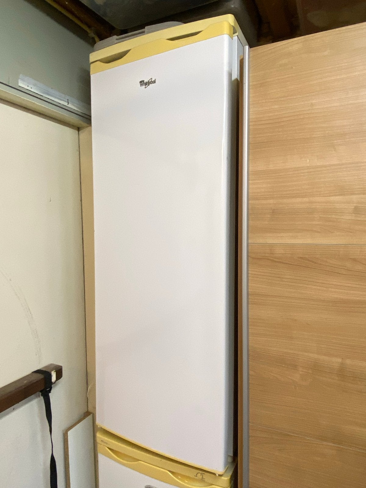 Whirlpool koelkast - 143x54x57cm, Witgoed en Apparatuur, Ophalen, 150 tot 200 liter, 140 tot 160 cm, 45 tot 60 cm