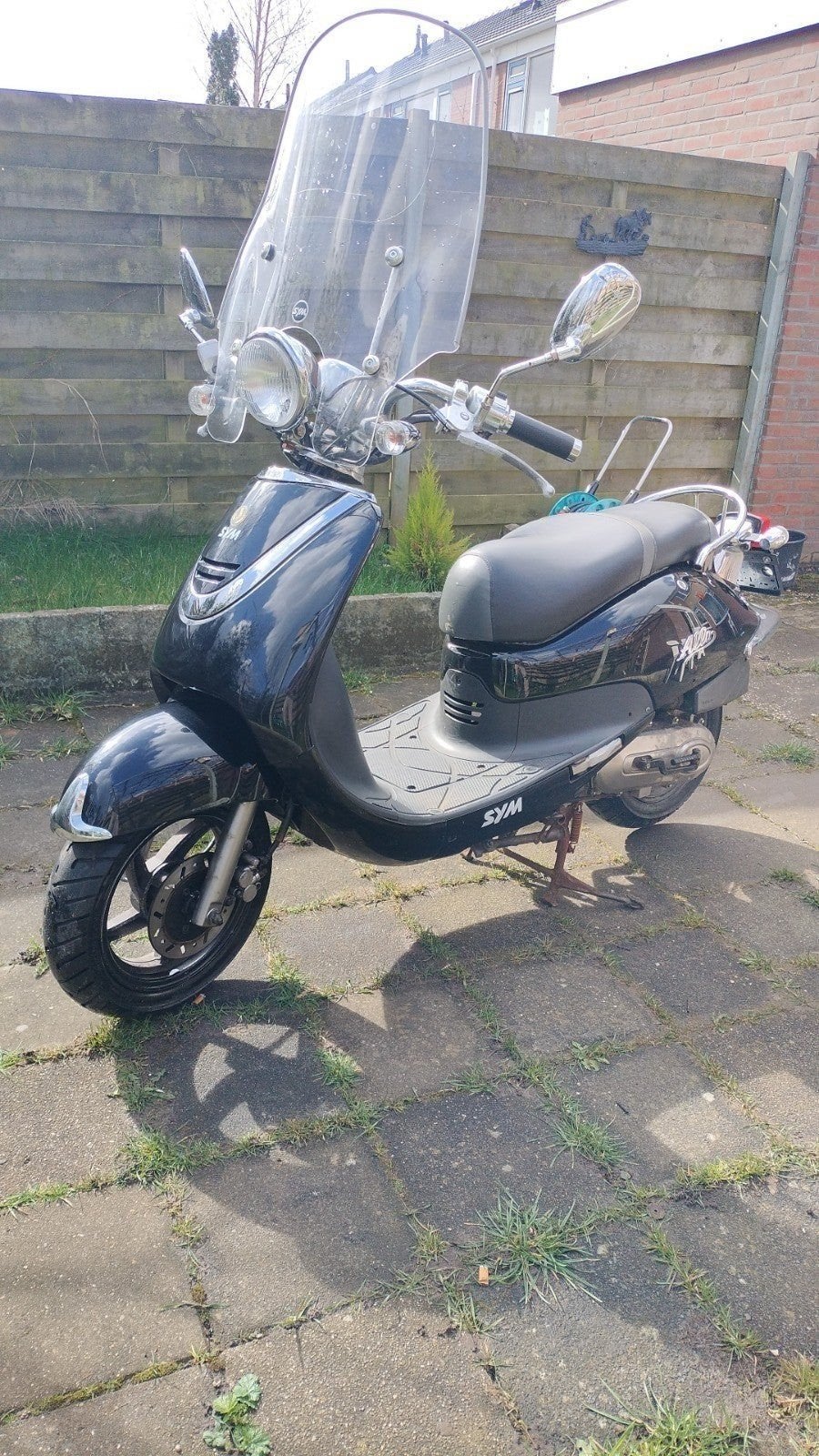 SYM Allo scooter - Zwart, in goede staat, Fietsen en Brommers, Scooters | SYM, Ophalen, Gebruikt, Maximaal 45 km/u, Allo