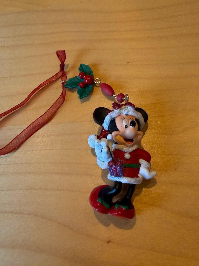 Disney Minnie Kerst Hanger - 6cm, Verzamelen, Disney, Ophalen of Verzenden, Mickey Mouse, Zo goed als nieuw, Beeldje of Figuurtje