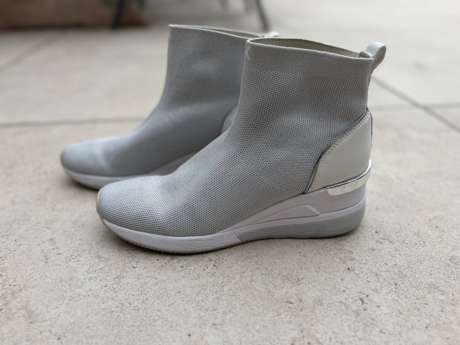 Michael Kors soksneakers zilver metallic maat 40, Overige kleuren, Ophalen of Verzenden, Sneakers of Gympen, Zo goed als nieuw