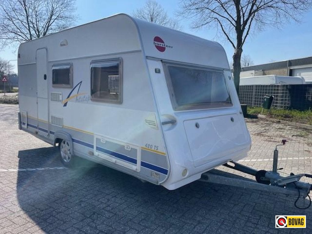 Bürstner Artstep 420 TS, Caravans en Kamperen, Caravans, Bedrijf, tot en met 4, 750 - 1000 kg, Treinzit, Bürstner, Dwarsbed, Overige typen