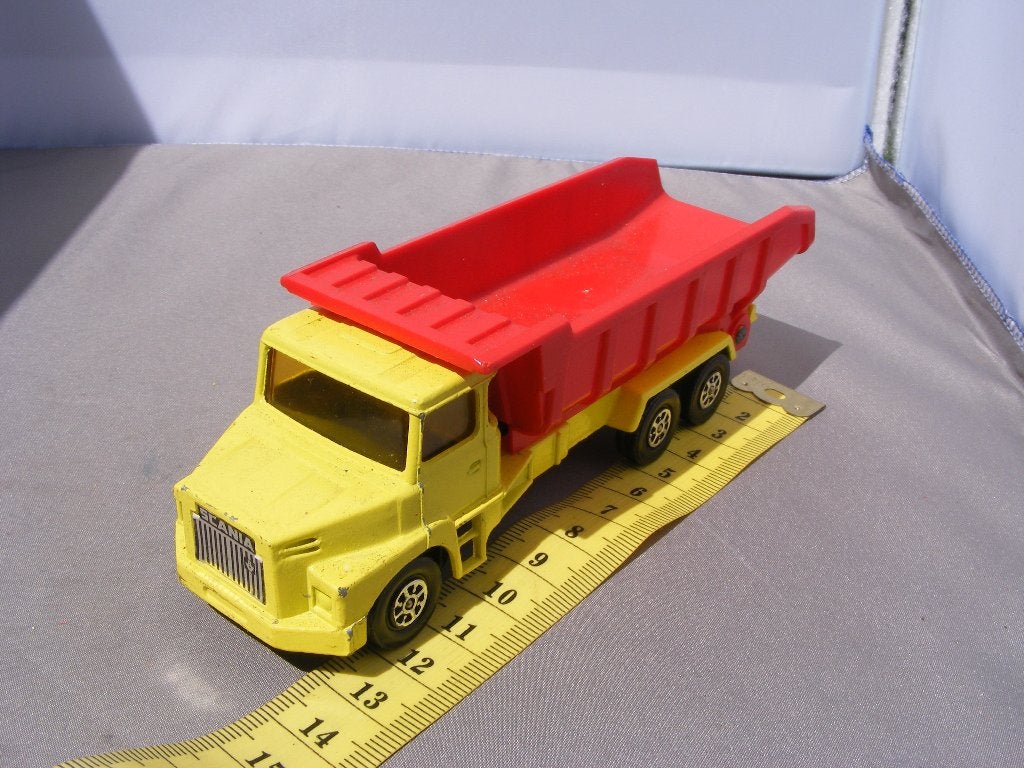 Scania LT145 Corgi juniors kieipwagen tipper geel/rood, Ophalen of Verzenden, Zo goed als nieuw, Bus of Vrachtwagen