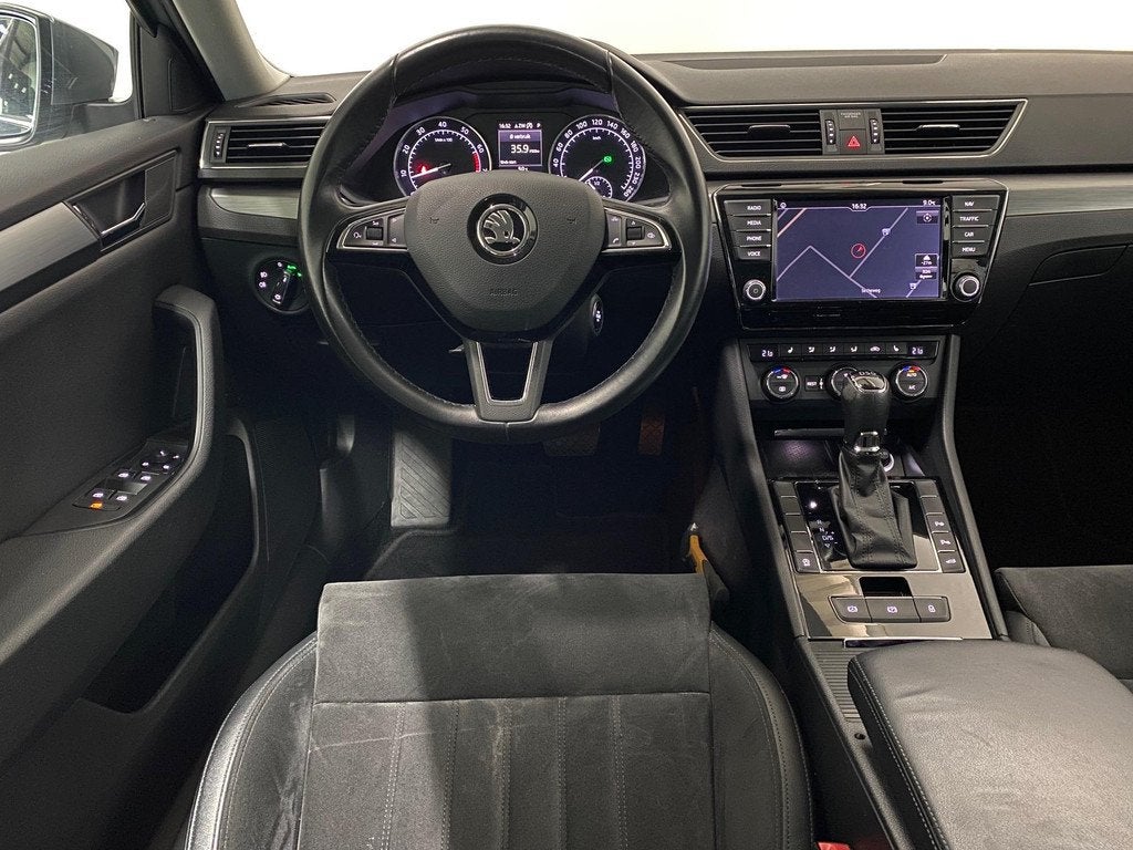 Skoda Superb Combi 1.4 TSI ACT Style Business Navigatie CanT, Auto's, Skoda, 1345 kg, Gebruikt, 4 cilinders, 150 pk