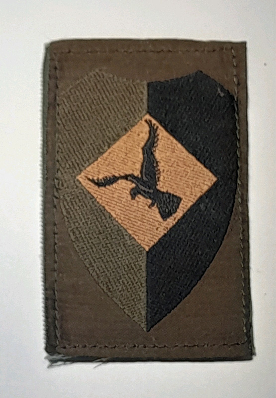 1e model mouwembleem 11AMB, Ophalen of Verzenden, Landmacht, Nederland, Embleem of Badge