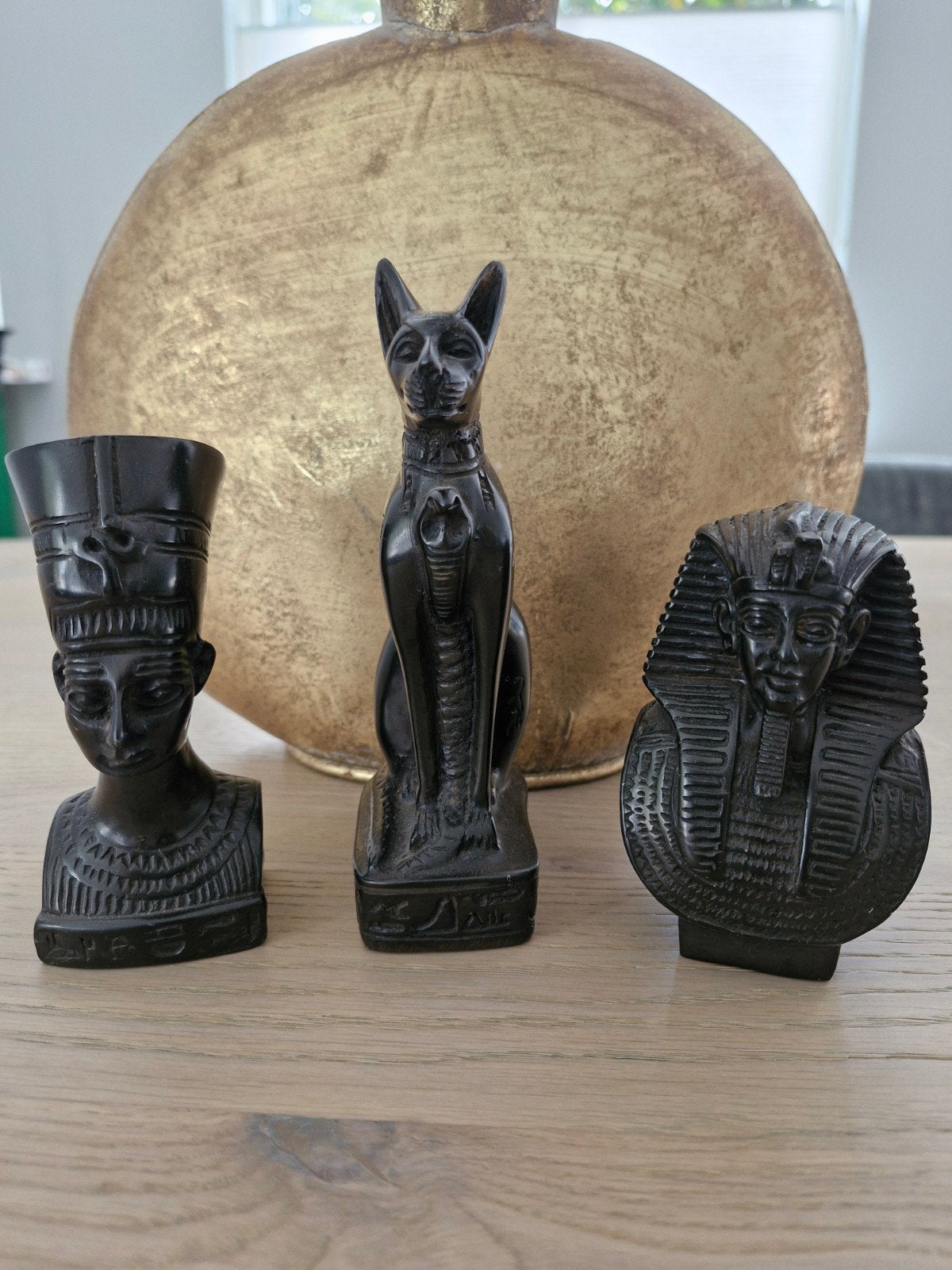Egyptische beeldjes: Nefertiti, Bastet en Toetanchamon, Ophalen of Verzenden, Zo goed als nieuw, Overige typen