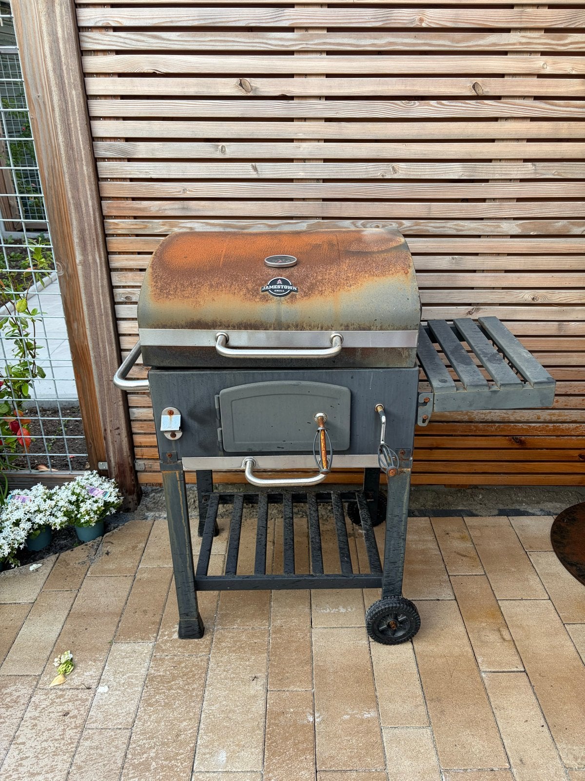 BBQ Jameston, Ophalen, Gebruikt