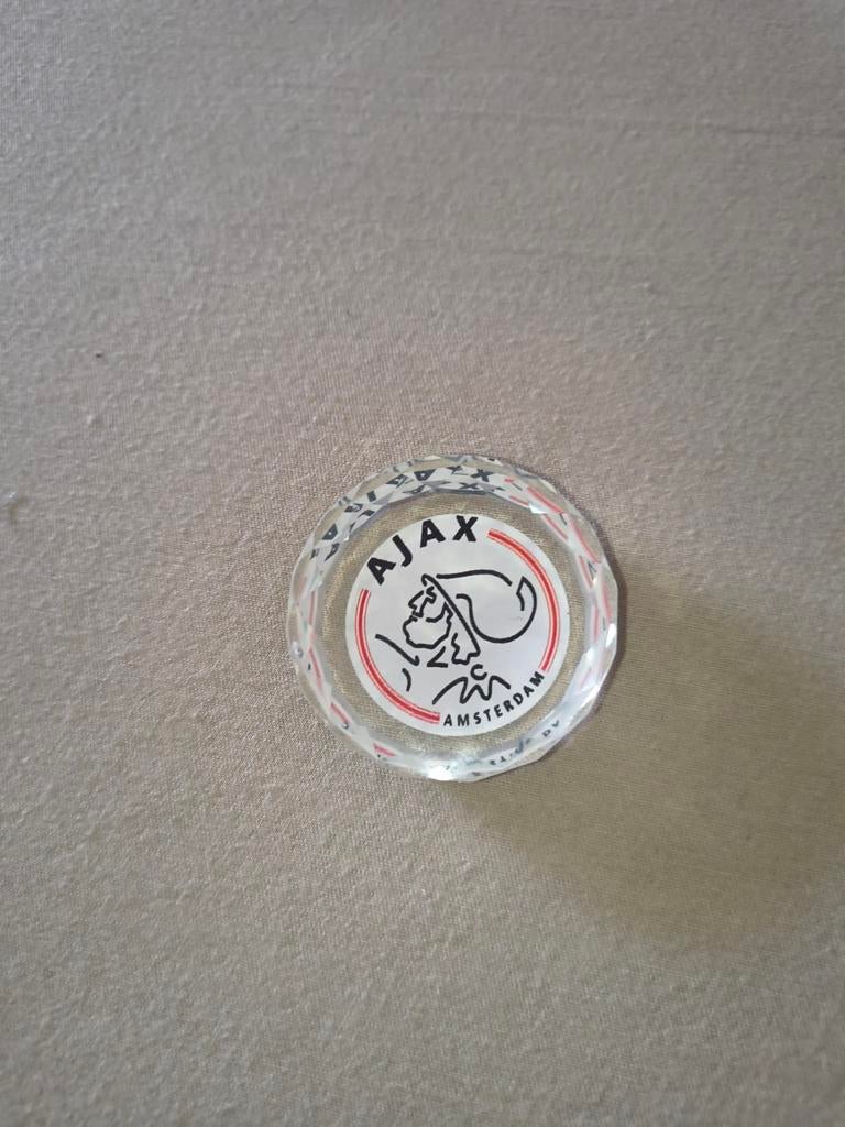 Beeldje ajax, Ophalen