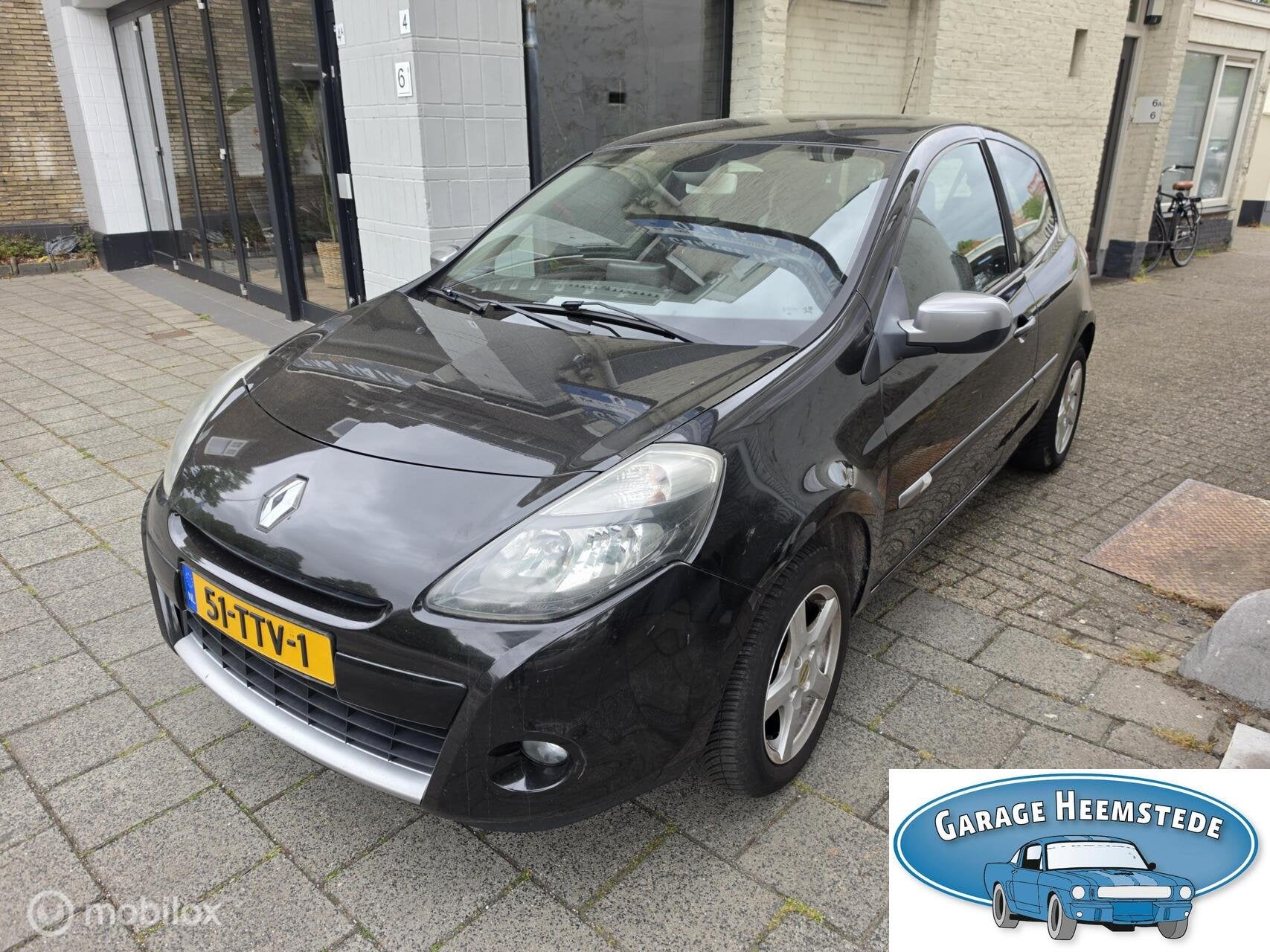 Renault Clio 1.2 TCe 20th Anniversary, Auto's, Voorwielaandrijving, Euro 5, Gebruikt, Handgeschakeld