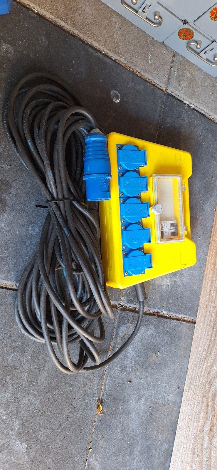 Stroomverdeler met kabel - Ideaal voor bouwplaats/evenement, Ophalen of Verzenden, Gebruikt, Overige merken, Stekkerdoos