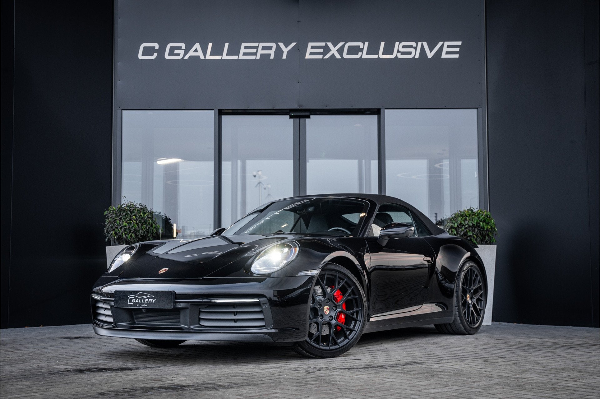 Porsche 911 992 Cabrio 3.0 Carrera 4 S - Sport Chrono Plus |, Auto's, Automaat, Cabriolet, Zwart, Vierwielaandrijving