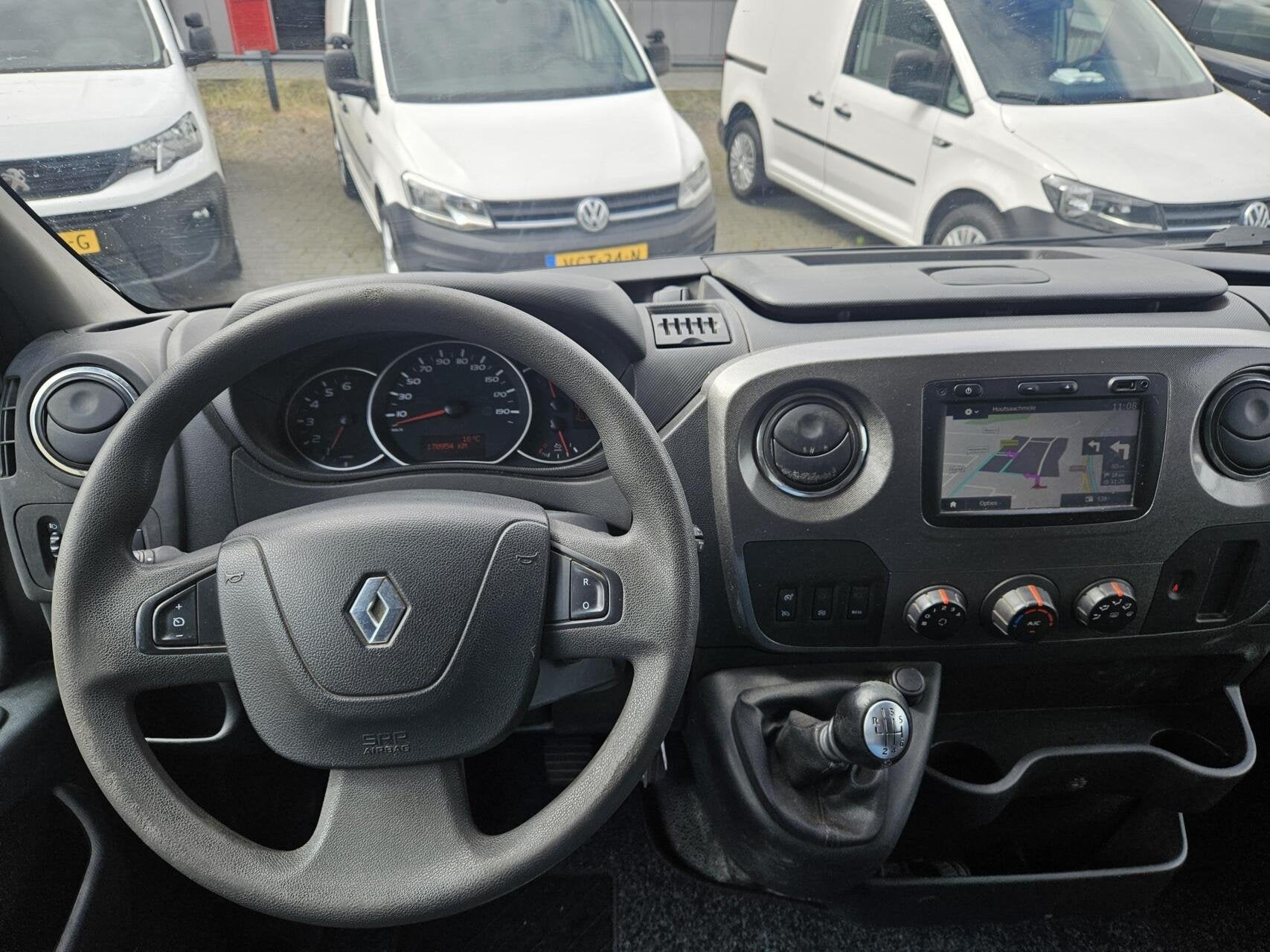 Renault Master 2.3 dCi L3H2 Airco 145 PK Navi 3-zits Cruise, Auto's, Gebruikt, Euro 6, 4 cilinders, Renault