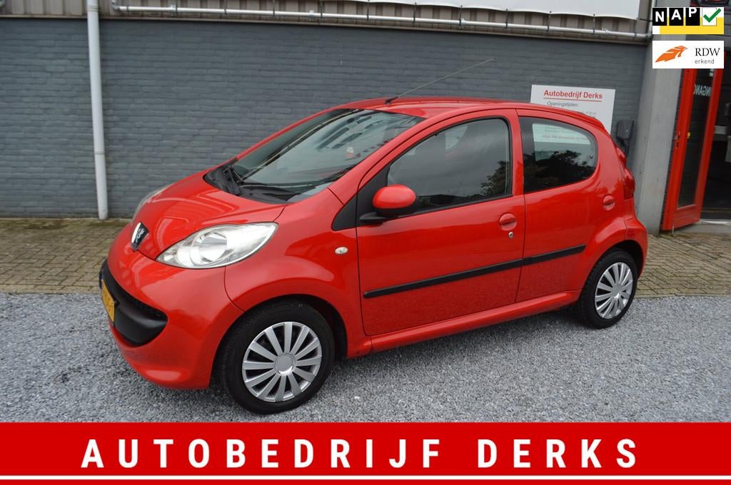 Peugeot 107 1.0-12V XS Airco 5Drs Stuurbekrachtiging Jaar Ga, Voorwielaandrijving, Stof, Gebruikt, 4 stoelen
