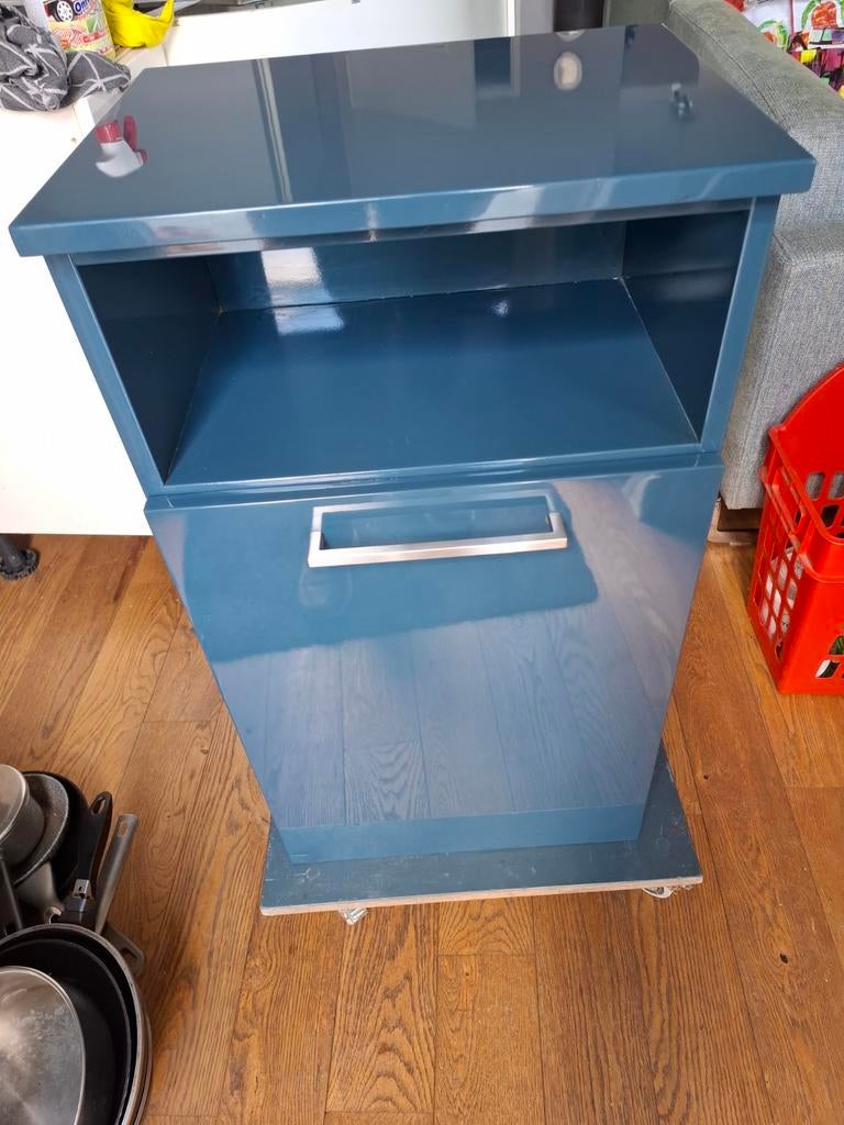 Blauwe MDF hoogglans gespoten prullenbak ,voor aan de muur, Ophalen of Verzenden