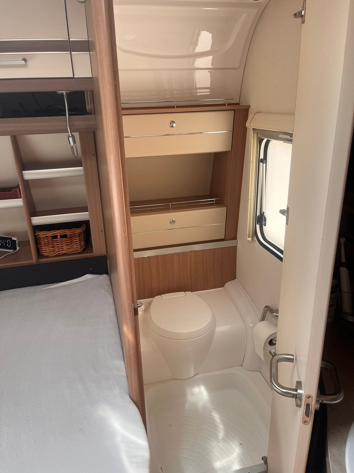 Te koop caravan Fendt Bianco 435, Koelkast, Frans bed, Treinzit, Tot en met 3