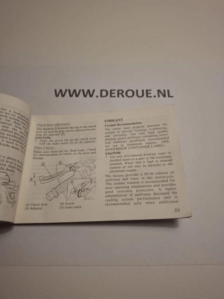 57 0WNERS MANUAL HONDA VFR700F2 1987  USED, Ophalen of Verzenden, Honda