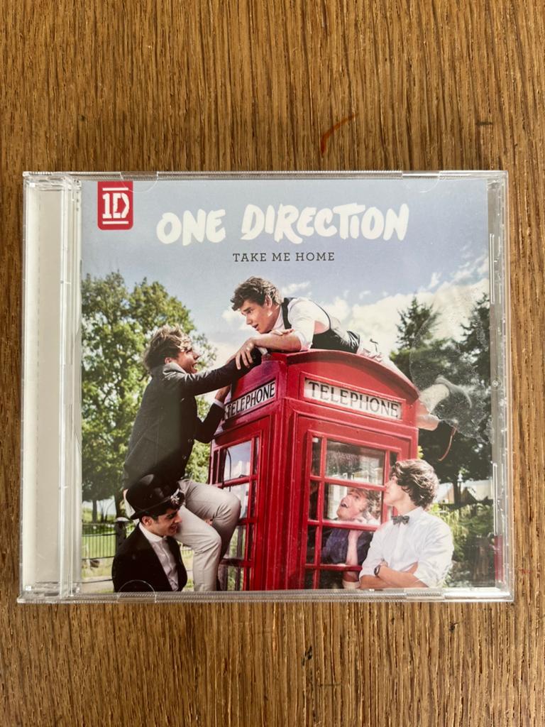 One direction ( met Harry Styles ) take me home, Ophalen of Verzenden, Zo goed als nieuw