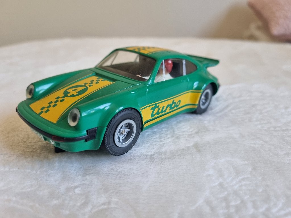 Fleischmann 3225 Porsche 911 Turbo groen in nieuw staat, Verzenden, Zo goed als nieuw, Elektrisch, Fleischmann