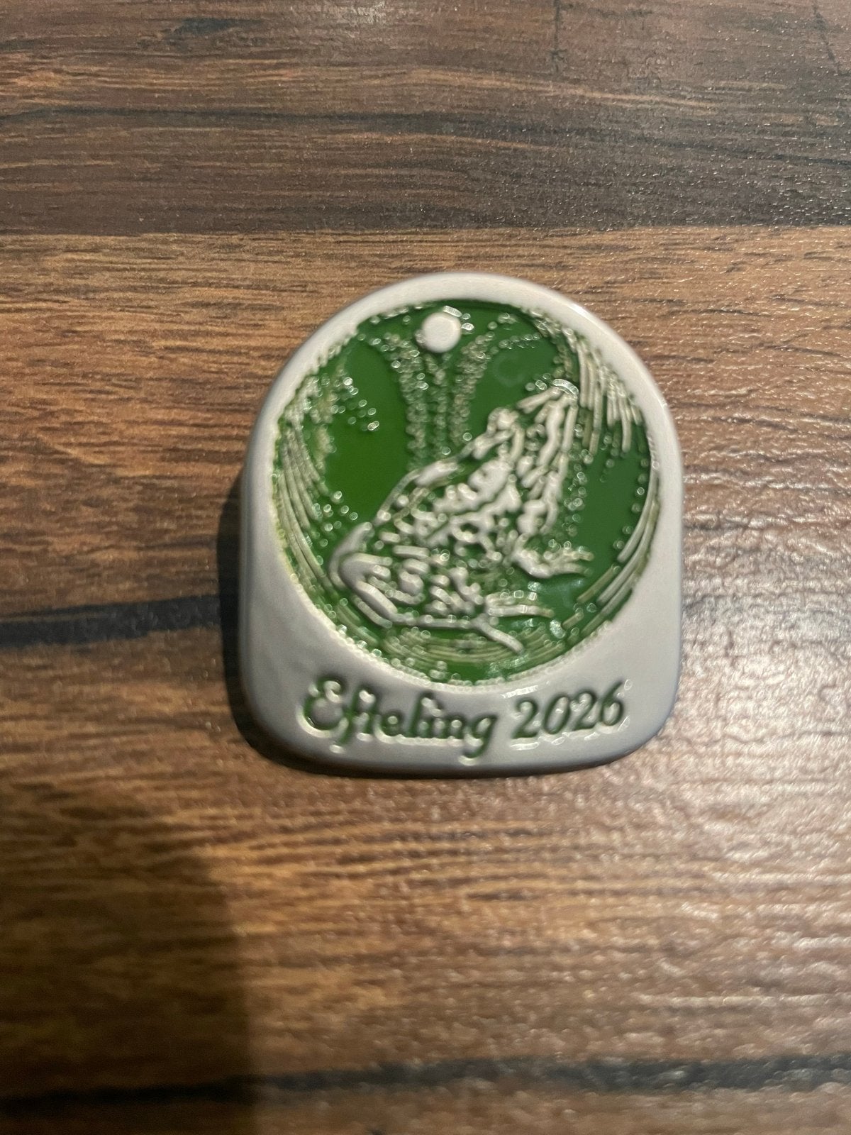 Efteling 2026 Kikker Button/Speldje, Ophalen of Verzenden, Zo goed als nieuw, Button of Speldje