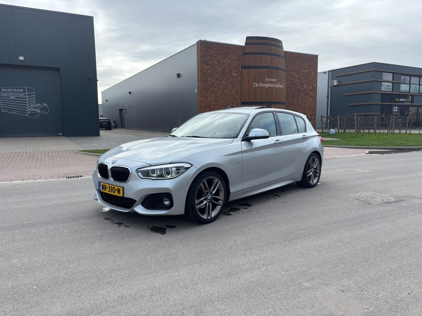 BMW 1-Serie 118i M Sport 136pk Aut 2017 Grijs, 650 kg, 19 km/l, Particulier, 3 cilinders