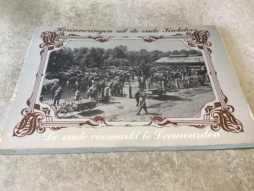 Leeuwarden.     Boekje van De oude Veemarkt., Ophalen of Verzenden, Friesland