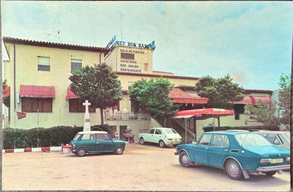 Auto's - Saab 99 - Mini Cooper - Fiat 127 - Spanje - 1977, Verzenden, 1960 tot 1980, Gelopen, Spanje