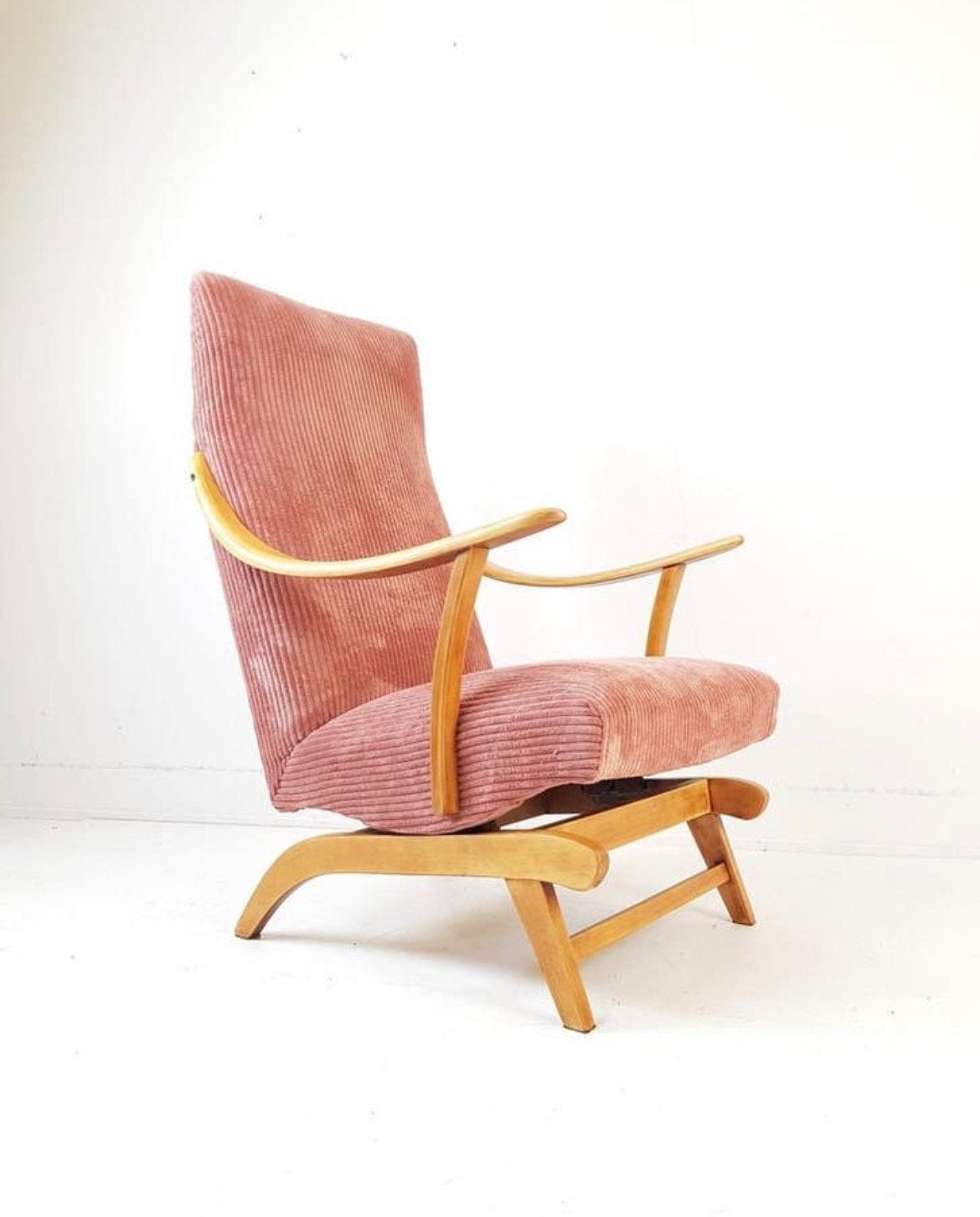 Vintage roze schommelstoel | opnieuw gestoffeerd, Huis en Inrichting, Fauteuils, Zo goed als nieuw, Ophalen of Verzenden