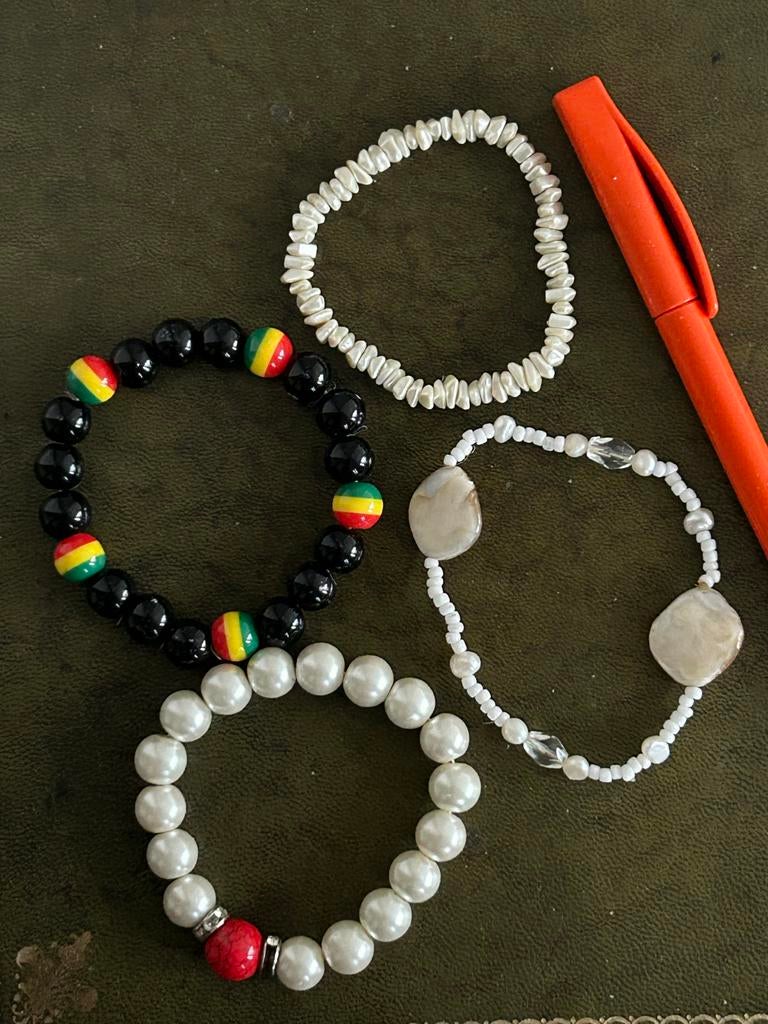 Één Armband naar keuze, Ophalen, Overige materialen, Wit, Zo goed als nieuw
