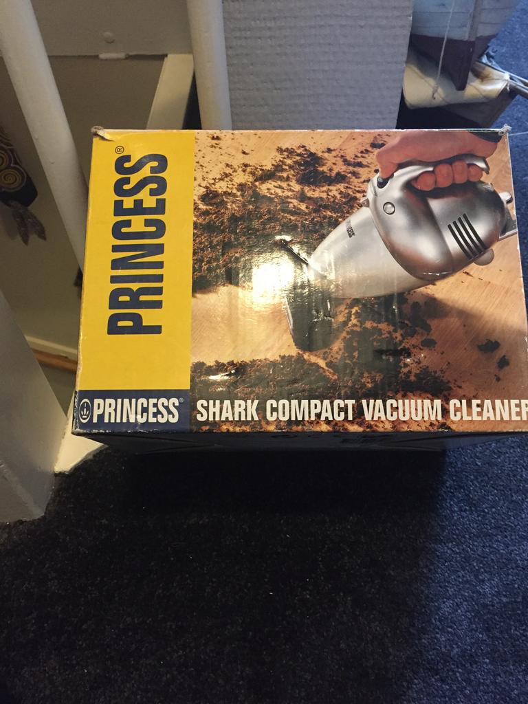 Princess Shark Compact Vacuum Cleaner, Ophalen, Nieuw