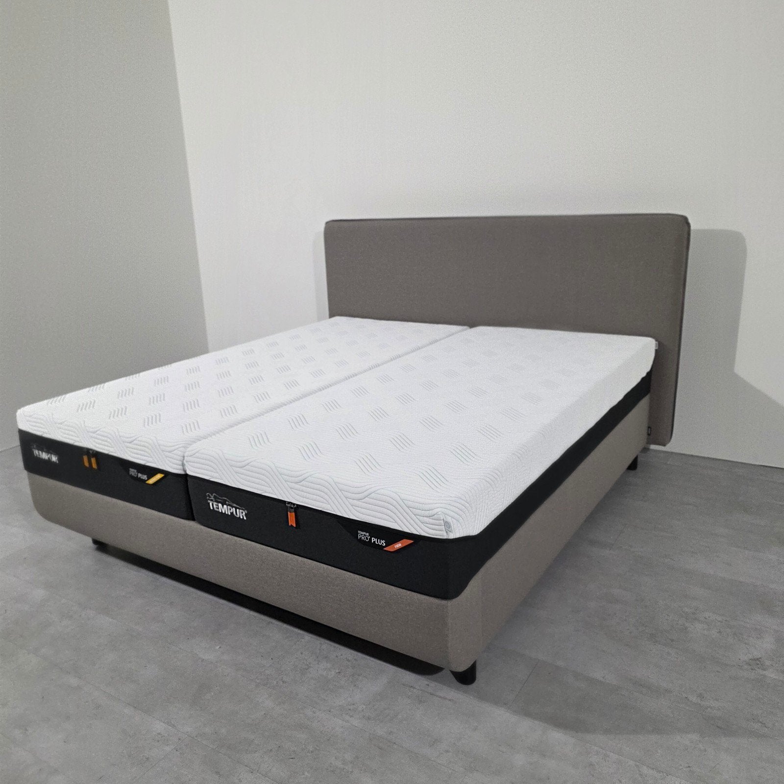 Showroom Tempur Arc Bed 180x200 + Pro Plus Matrassen, Ophalen of Verzenden, Tweepersoons, Hout, 180 cm