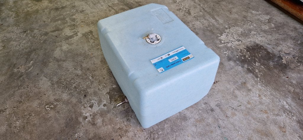 Schoon watertank 42 Liter, Ophalen, Zo goed als nieuw